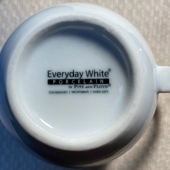 2 White mugs - Picture 3 of 3